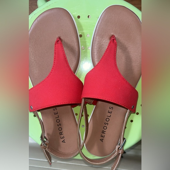 AEROSOLES Red and Brown T-Strap Sandals - Picture 2 of 6